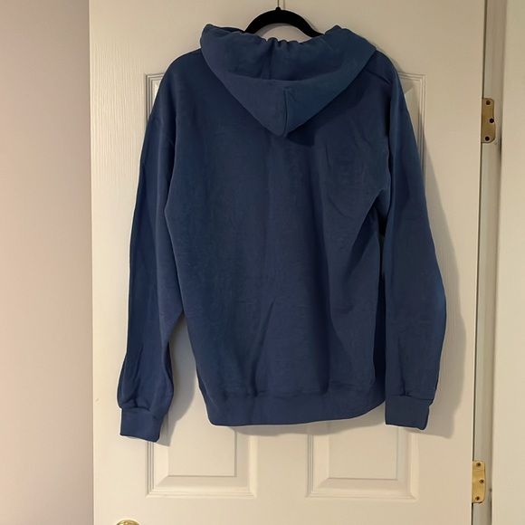 Quicksilver men’s blue hoodie with pocket at front in size  M - Picture 3 of 5